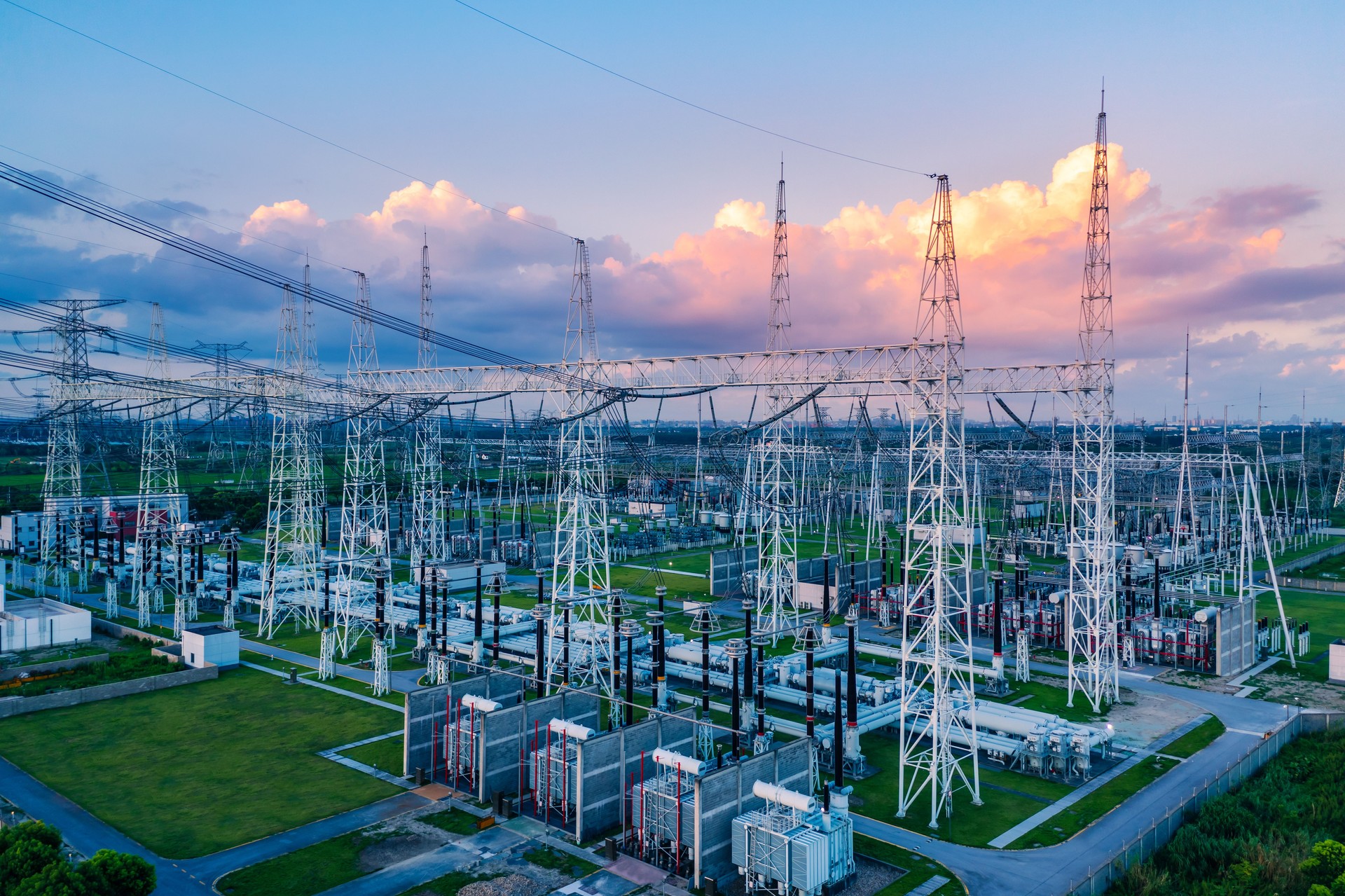 Boiler Oxygen Scavengers & Cooling Tower Biocides | Power Generation Water Treatment Solutions